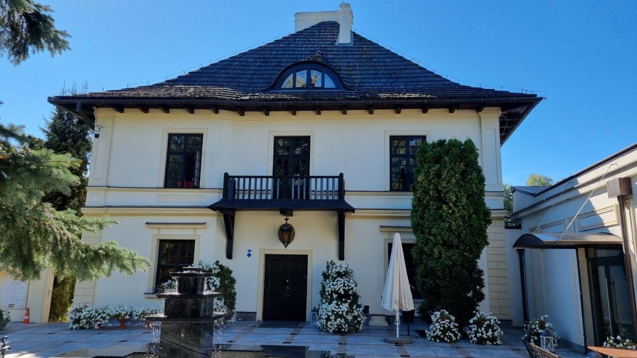 Bed and Breakfast Dwor Anna Ciecierzyn Exteriér fotografie