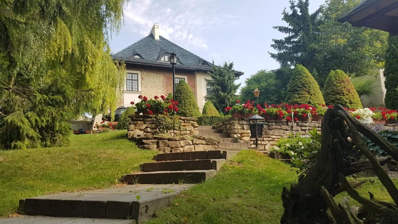 Bed and Breakfast Dwor Anna Ciecierzyn Exteriér fotografie